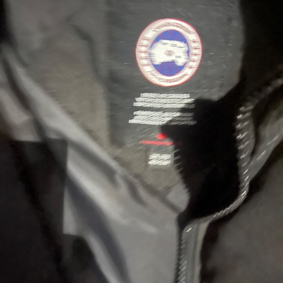 Canada Goose Puffy Jacket - Picture 2 of 11